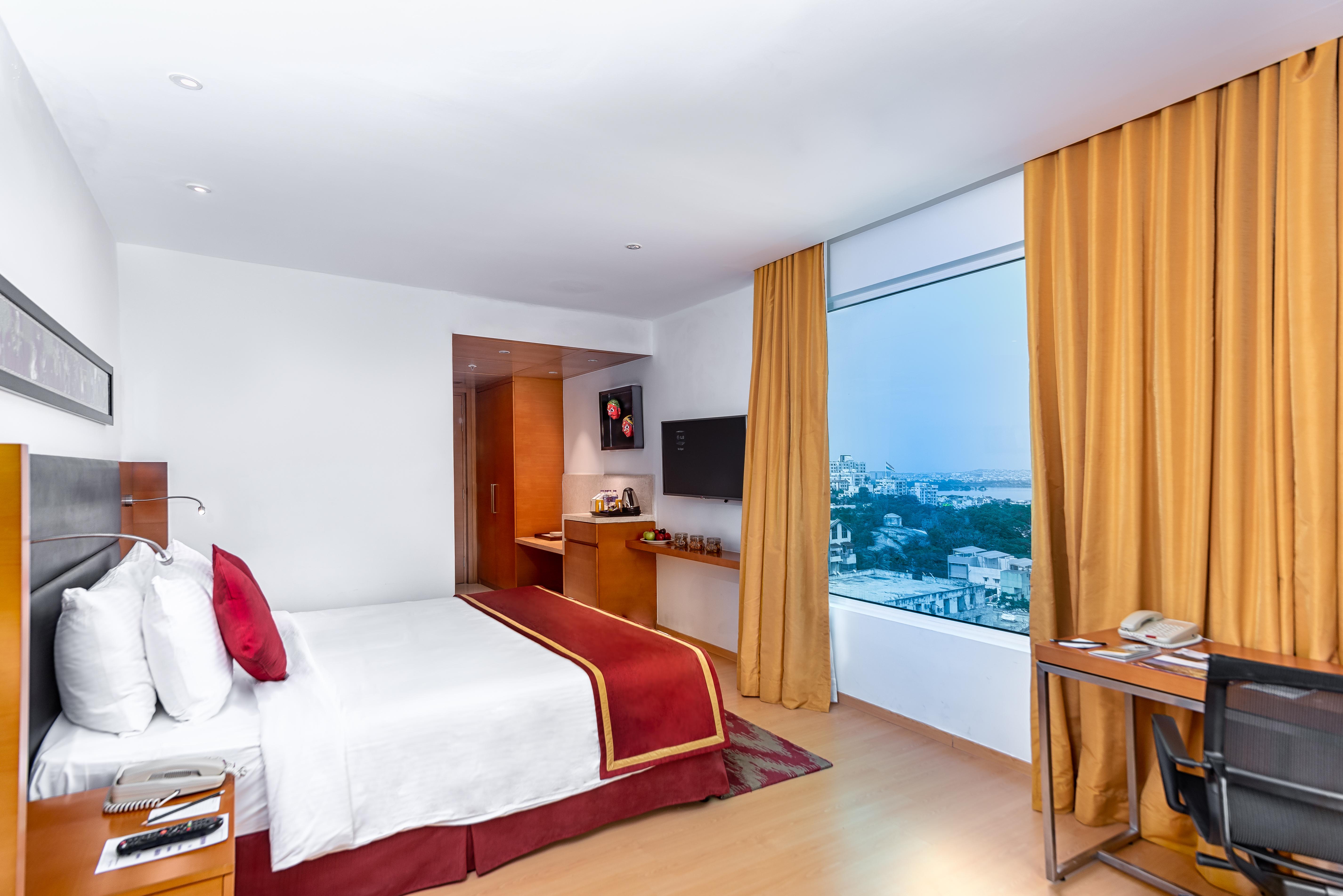 Mercure Hyderabad Kcp Banjara Hills, An Accor Hotel Exterior photo