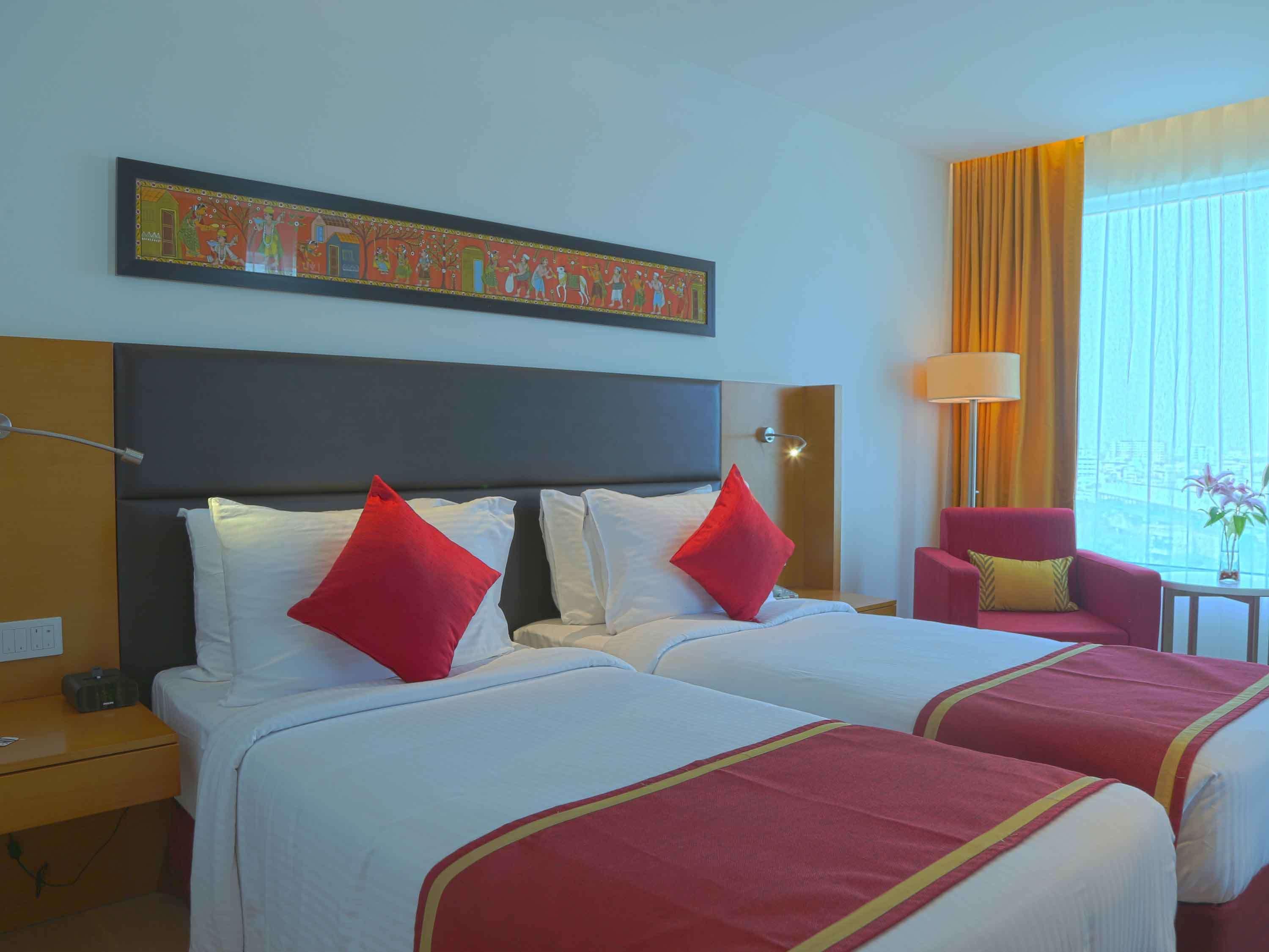 Mercure Hyderabad Kcp Banjara Hills, An Accor Hotel Exterior photo A room at the hotel